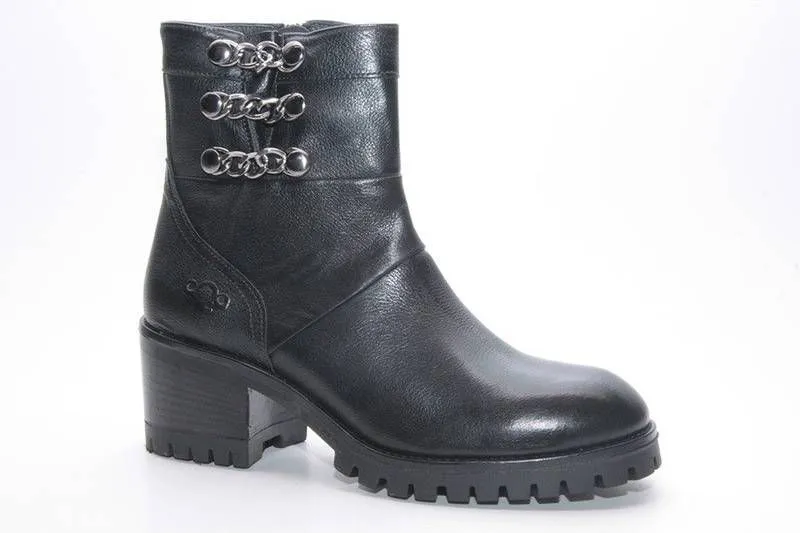 AQA Shoes A6262