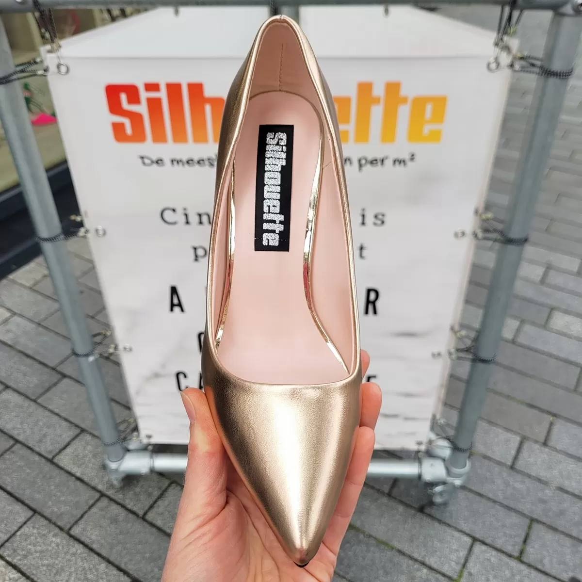 Champagne pumps met naaldhak
