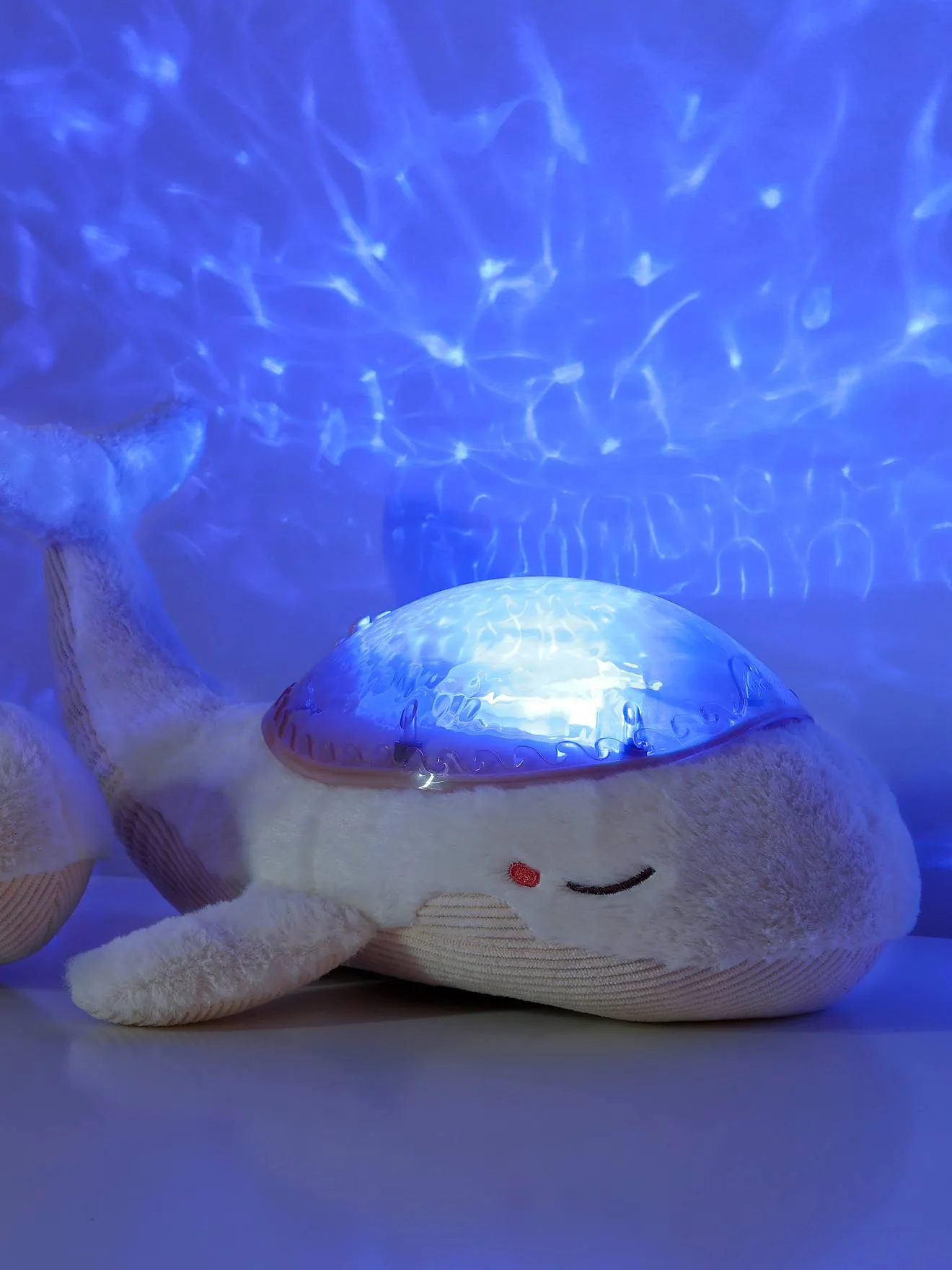 CLOUDB  TRANQUIL WHALE(TM) CLOUD B  BLAUW