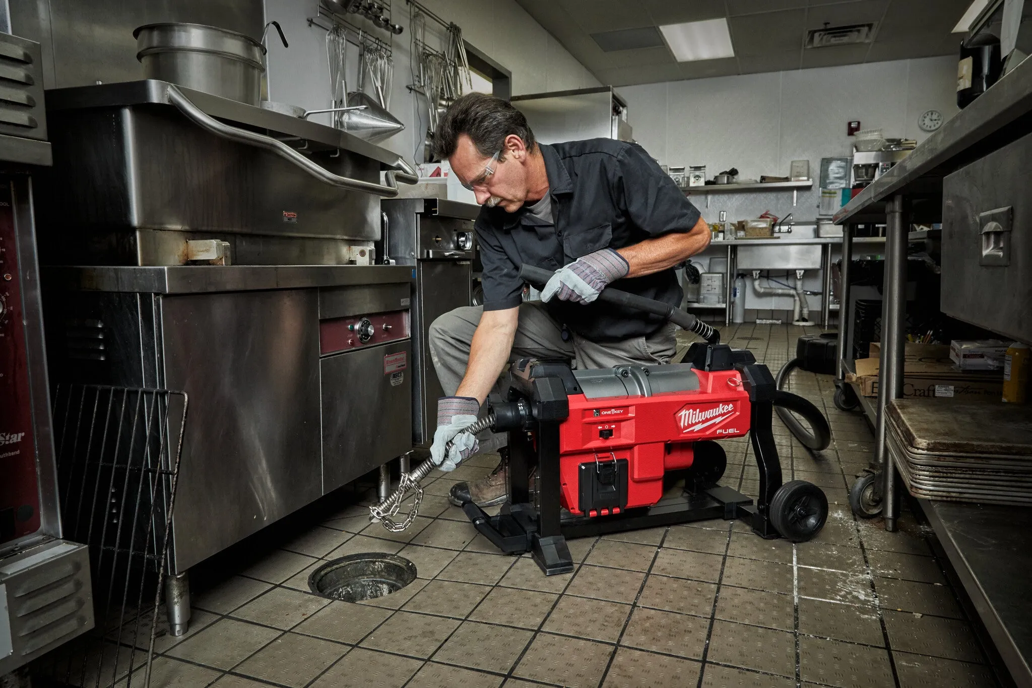 MILWAUKEE M18 FSSM121 SEGMENTVEERMACHINE 18V