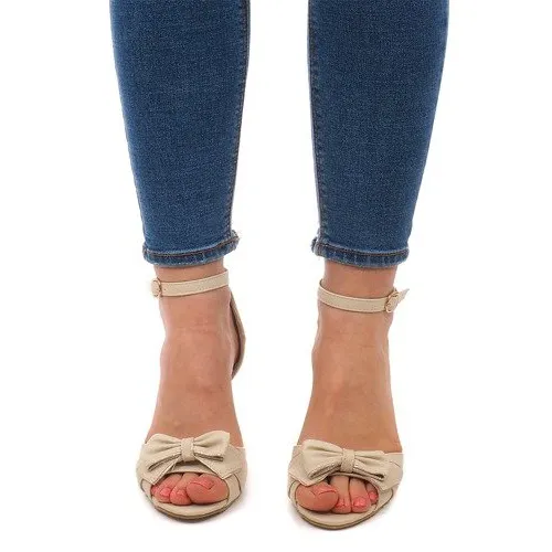 SANDALEN MET SLEEHAK F143 BEIGE