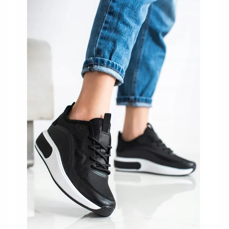 SHELOVET Sportsneakers op het platform zwart